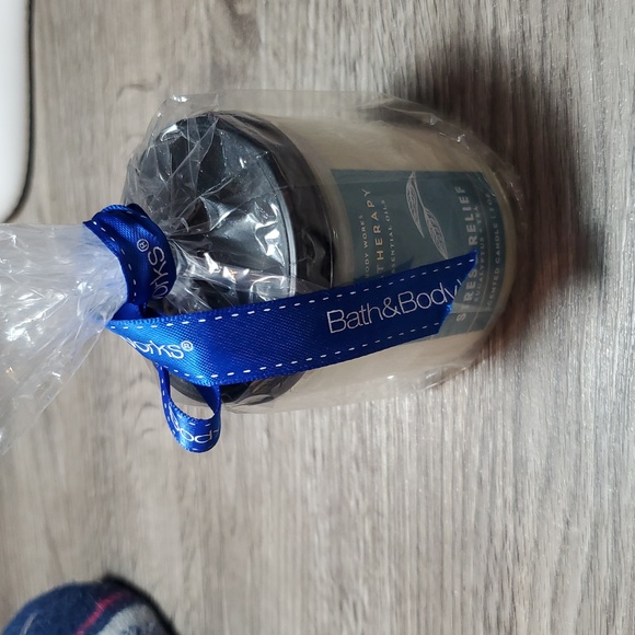 🌿Bath & Body Works Eucalyptus Tea Scented Candle - Picture 9 of 12